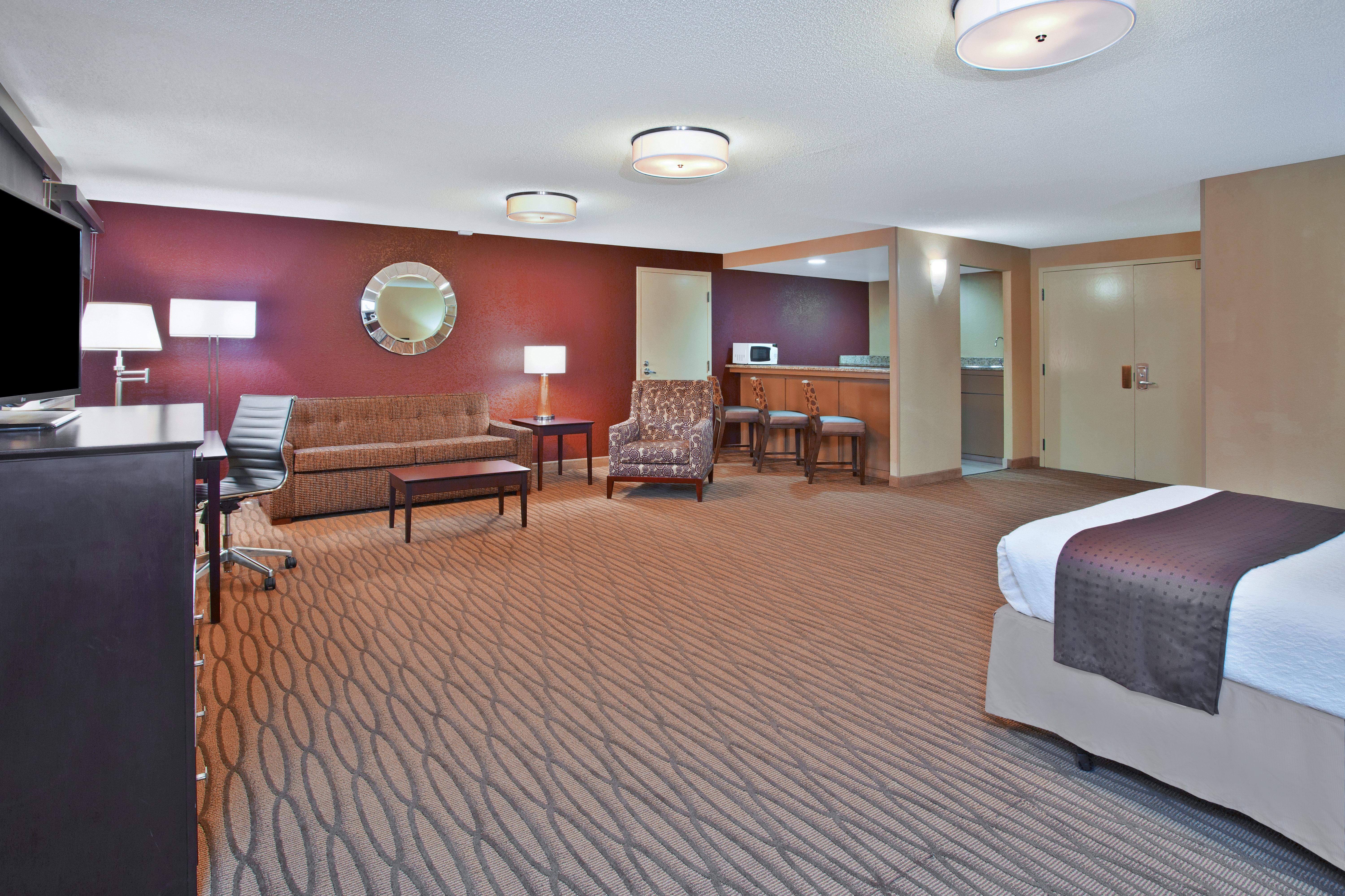 Holiday Inn - Менітовок Екстер'єр фото